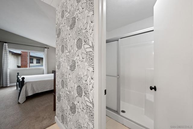 10424 Nubbin Ct, Santee CA: https://media.crmls.org/mediaz/6f0bd2f7-76c9-487c-9b47-b6f00bad5be1.jpg