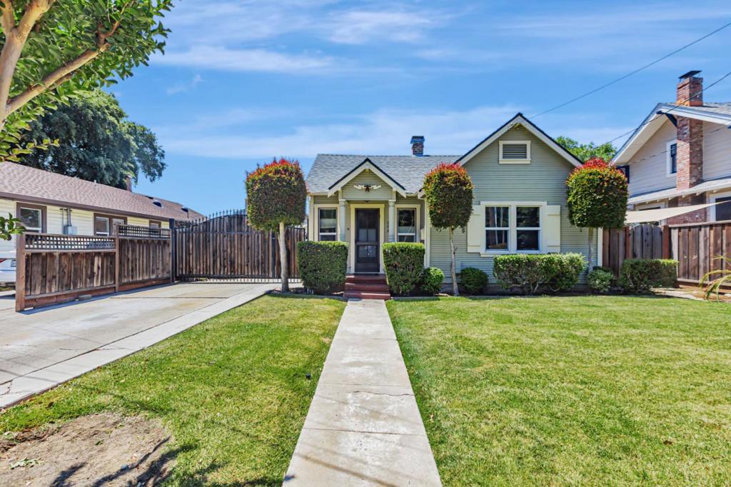 484 E Evelyn Avenue