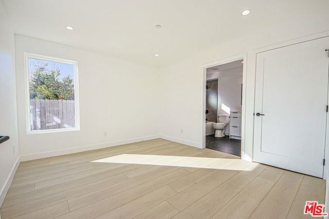5709 Auckland Avenue, North Hollywood CA: https://media.crmls.org/mediaz/6f0c692d-6ce8-444c-9d99-6d7373a3412b.jpg