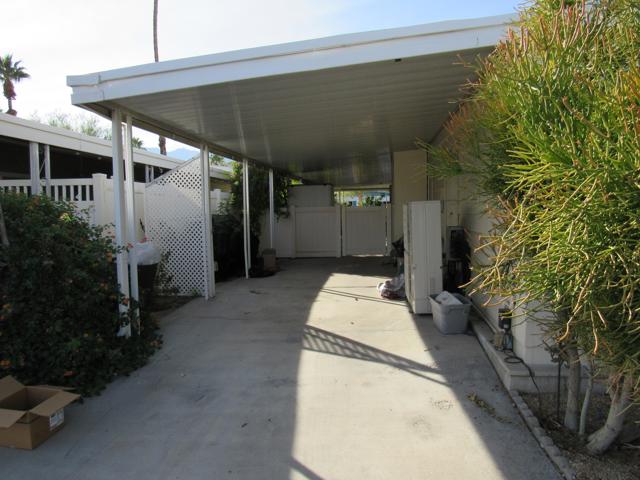 191 Figuaro Drive, Palm Springs CA: https://media.crmls.org/mediaz/6f0c89e0-1cf7-41a7-9007-ed34a3b21d95.jpg