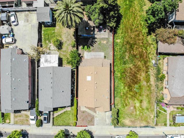 29183 Dixon Street, Hayward CA: https://media.crmls.org/mediaz/6f0cdfbb-e6d5-4567-8a64-61c684be986a.jpg