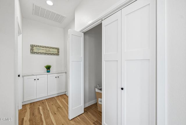 Detail Gallery Image 12 of 35 For 1131 W 2nd St, Oxnard,  CA 93030 - 3 Beds | 2 Baths