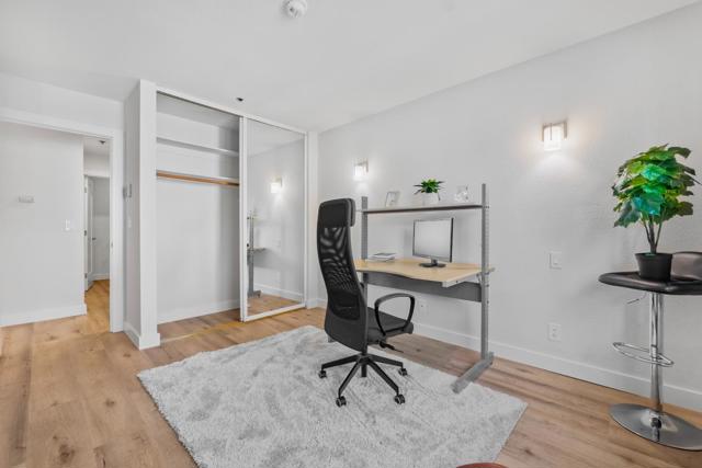 496 W Charleston Road, Palo Alto CA: https://media.crmls.org/mediaz/6f0f5cb9-c187-4725-a578-b19922461e64.jpg
