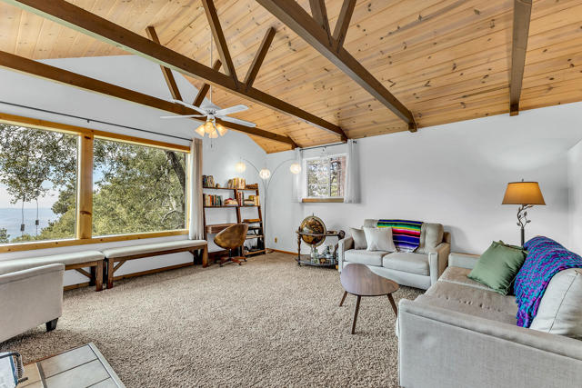 52365 Pine Ridge Road, Idyllwild CA: https://media.crmls.org/mediaz/6f0fcae8-54d5-43eb-a019-db26fe29f139.jpg