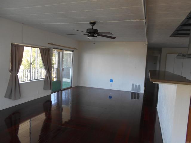 2003 Bayview Hts, San Diego CA: https://media.crmls.org/mediaz/6f1026de-3e2e-49ed-ad40-934705b0a091.jpg