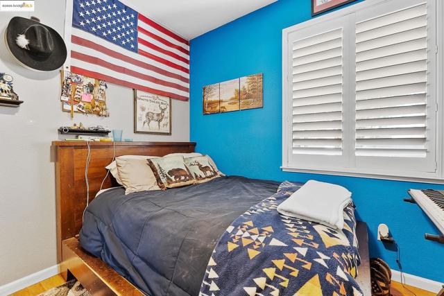 1126 Deerpark Rd, Oakley CA: https://media.crmls.org/mediaz/6f10bbfb-08a5-409d-831b-10def8b5e3f4.jpg