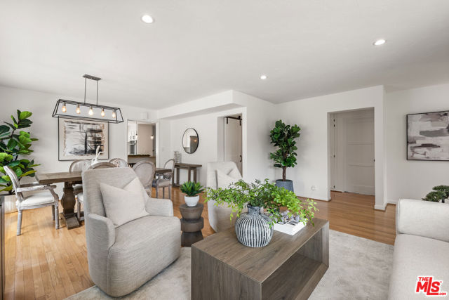8005 Georgetown Avenue, Los Angeles CA: https://media.crmls.org/mediaz/6f10cecc-5e98-47dd-b076-bcba999c0e48.jpg