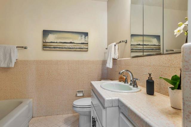 3709 Kenwood Avenue, San Mateo CA: https://media.crmls.org/mediaz/6f10efd9-b0ad-4abf-aac6-289eec6aa60a.jpg