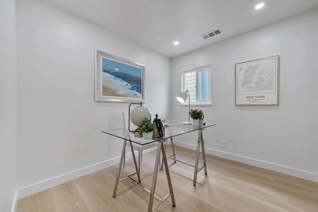 841 Harrison Street, Santa Clara CA: https://media.crmls.org/mediaz/6f119c34-5cce-49e9-b7f8-19363eb6ba7c.jpg