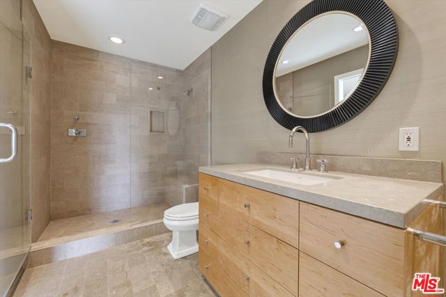 6789 Shearwater Lane, Malibu CA: https://media.crmls.org/mediaz/6f1436a5-9404-4985-a41f-7d3ed38c1b1d.jpg
