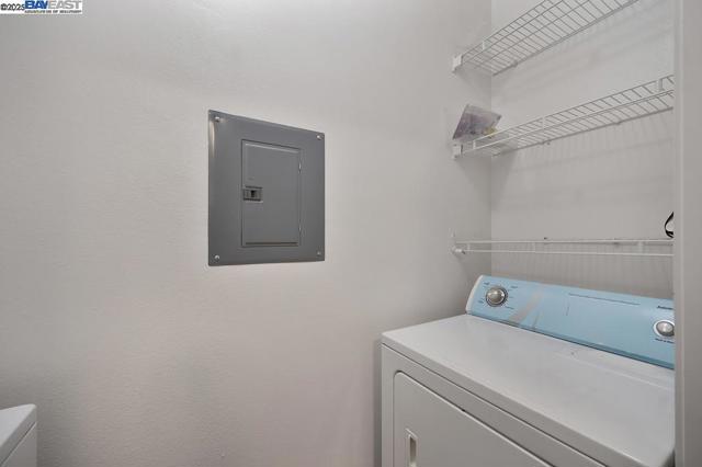 701 Gibson Dr, Roseville CA: https://media.crmls.org/mediaz/6f1459b1-7fda-4c0e-8214-022fda2f6f44.jpg