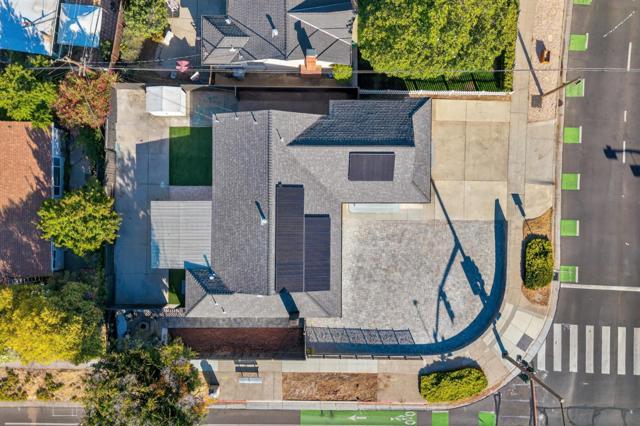 5602 Meridian Avenue, San Jose CA: https://media.crmls.org/mediaz/6f14671e-554a-4ffb-834d-5c5d8c729056.jpg
