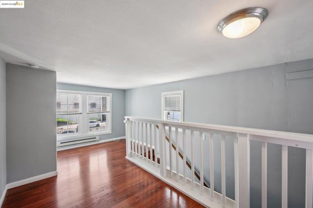 1063 32Nd St, Oakland CA: https://media.crmls.org/mediaz/6f14aed7-7ce4-406b-946f-ad8dc3fb11a4.jpg