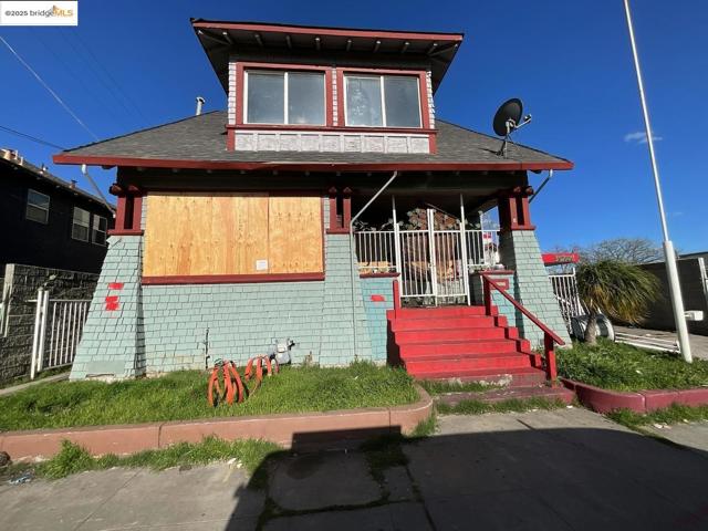 Listing Details for 720 Center St, Stockton, CA 95202