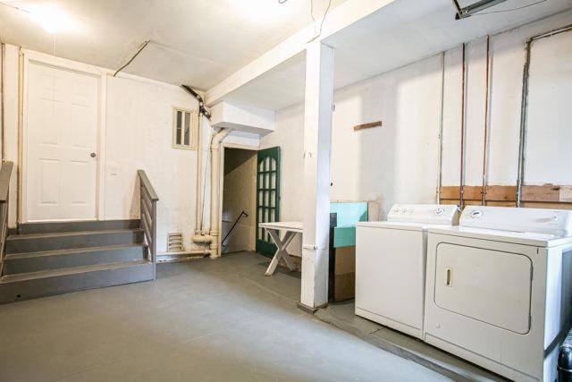 224 Shields Street, San Francisco CA: https://media.crmls.org/mediaz/6f1637b5-1a49-4da8-836c-ba250eb2b7ce.jpg