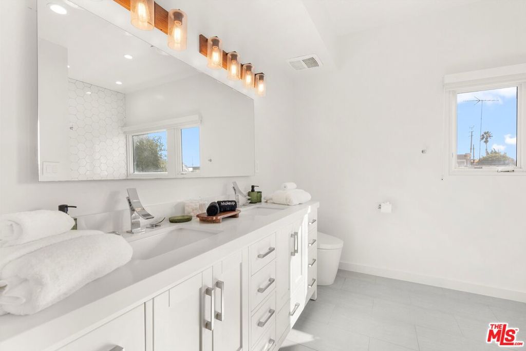 MLS #26861857 image #42