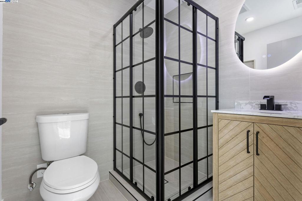 MLS #41100379 image #40