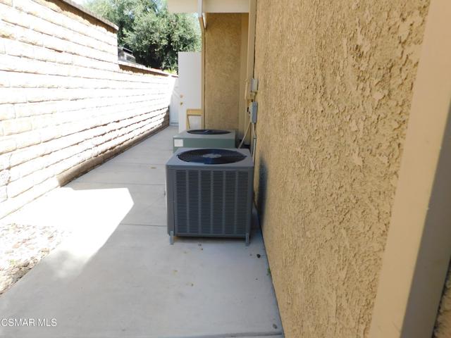 29140 Quail Run Drive, Agoura Hills CA: https://media.crmls.org/mediaz/6f19954c-8838-4706-a742-6b281d3f693f.jpg