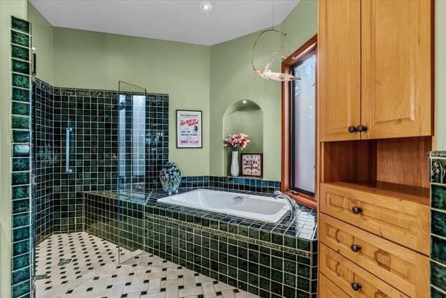 132 Vista Monte, Palm Desert CA: https://media.crmls.org/mediaz/6f19abc7-01e6-4e10-ae2f-93ef4ecd9ba8.jpg