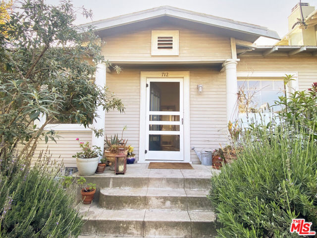 A sun filled, beautifully maintained and updated 1932 Craftsman, with 2Bd/1Bth, on a quiet street. Filled with charm, original refinished floors, built-ins, original windows, antique glass door panes, clawfoot bathtub, and more in this adorable cozy house in the heart of Venice. Including a recently renovated kitchen with marble counter tops, Viking appliances, and farm sink. Enjoy the peace and calm from your fenced in yard, or take a short stroll to Abbott Kinney and all that Venice has to offer.