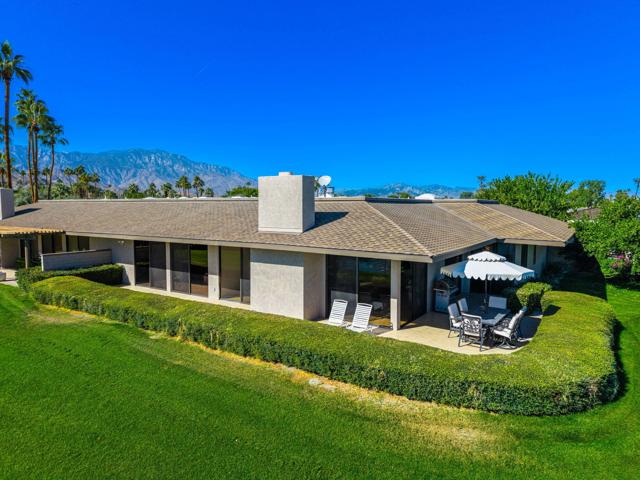9 Rutgers Court, Rancho Mirage CA: https://media.crmls.org/mediaz/6f19ff64-1d1e-417e-acb1-0497b13b0b07.jpg