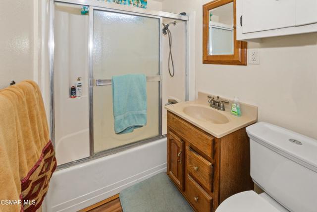 1137 Los Serenos Drive, Fillmore CA: https://media.crmls.org/mediaz/6f1a7eaf-a384-4544-816f-a3f7418ac3d8.jpg