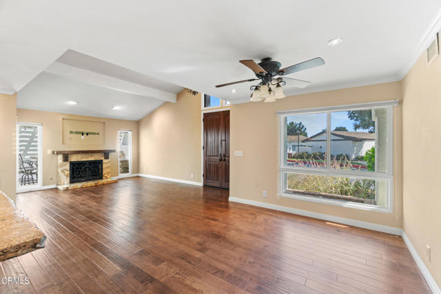 5197 Teton Lane, Ventura CA: https://media.crmls.org/mediaz/6f1a99ac-7102-4e92-a4a7-d1f311fbf65f.jpg