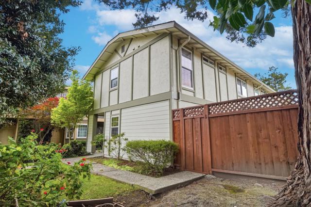 38 Devonshire Avenue, Mountain View CA: https://media.crmls.org/mediaz/6f1b278e-9616-4504-ae6e-a61d1798791d.jpg