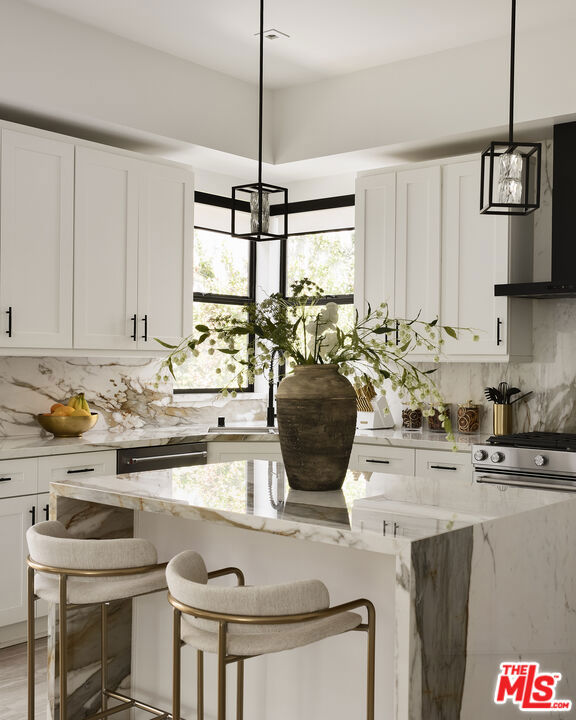 4967 Llano Drive, Woodland Hills CA: https://media.crmls.org/mediaz/6f1bd166-b3ef-43ff-90d4-d1fc4a5ddf9b.jpg