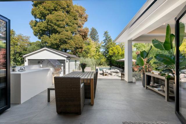 424 Occidental Avenue, San Mateo CA: https://media.crmls.org/mediaz/6f1c19a2-8343-4e34-98d7-dc90e8debdf1.jpg