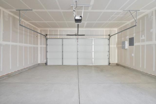 772 Livingston Avenue, King City CA: https://media.crmls.org/mediaz/6f1c6350-03fc-4856-8250-9d3f635d8eb8.jpg