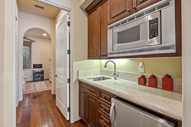 58440 Aracena, La Quinta CA: https://media.crmls.org/mediaz/6f1c927c-5352-41af-8910-b6188fdace47.jpg