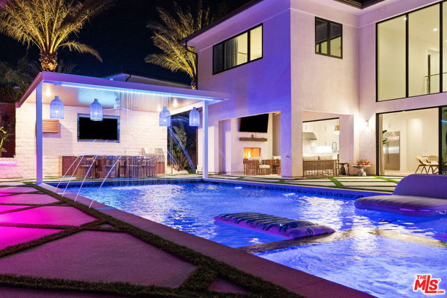 20216 W Albion Way, Porter Ranch CA: https://media.crmls.org/mediaz/6f1ce103-2a0d-47e3-8f41-4bf3a005efa0.jpg