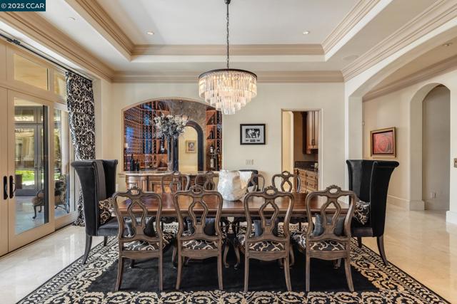 940 Eagle Ridge Dr, Danville CA: https://media.crmls.org/mediaz/6f1d155d-57bf-4f72-86bf-ca0398e98cb4.jpg