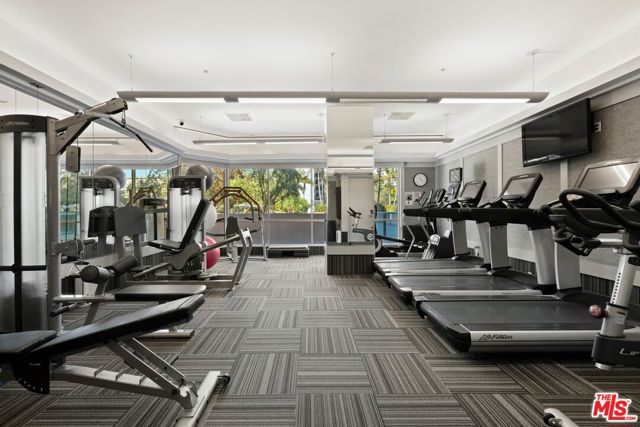 10490 Wilshire Boulevard, Los Angeles CA: https://media.crmls.org/mediaz/6f1ee74f-5657-4aa9-bee4-a7f11f03f878.jpg