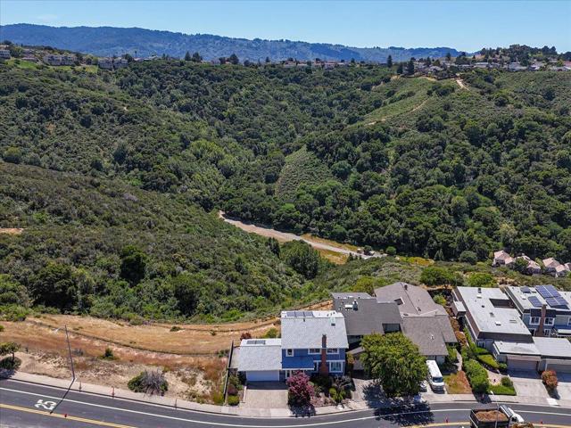 2434 Hastings Drive, Belmont CA: https://media.crmls.org/mediaz/6f1f4329-32cc-49b5-ab1b-32e794ef4dcd.jpg