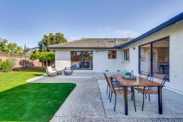 766 Mahogany Lane, Sunnyvale CA: https://media.crmls.org/mediaz/6f200f35-6375-46be-9a42-fc76692cdbff.jpg