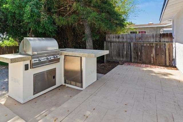 925 Maryland Dr, Vista, CA 92083 photo 25