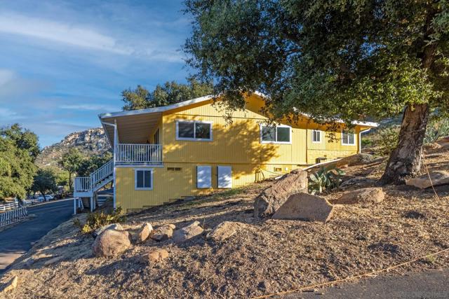 4698 Park Lane, Alpine, California 91901, 3 Bedrooms Bedrooms, ,3 BathroomsBathrooms,Single Family Residence,For Sale,Park Lane,240022999SD