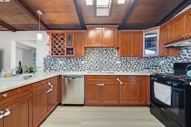Image 15 of 58 For 2038 Boca Raton St