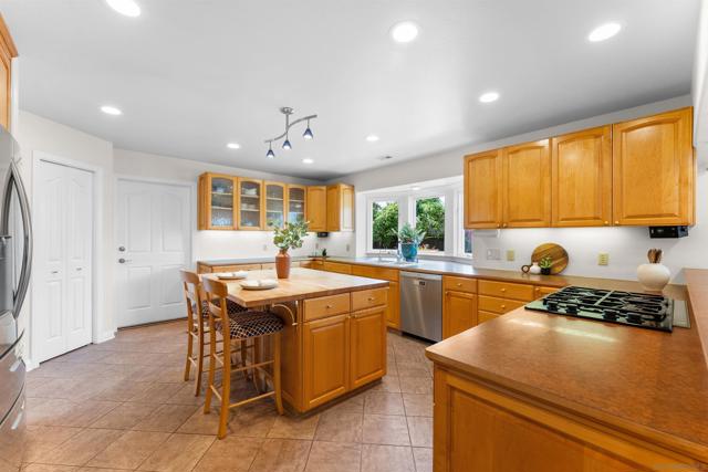 Image 11 of 45 For 5028 Collier Avenue