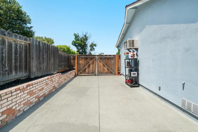 1380 Welburn Avenue, Gilroy CA: https://media.crmls.org/mediaz/6f228064-f484-47e8-83b7-288885a06c51.jpg