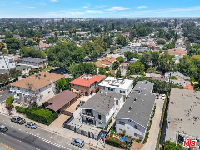 11611 Burbank Boulevard, North Hollywood CA: https://media.crmls.org/mediaz/6f232d93-6ccd-4335-b8a8-aa6b0ebf5fce.jpg