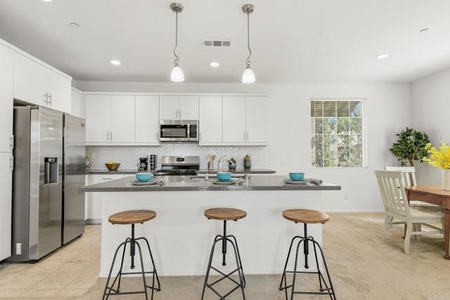 Detail Gallery Image 4 of 42 For 5479 San Alejandro, San Diego,  CA 92154 - 3 Beds | 2/1 Baths