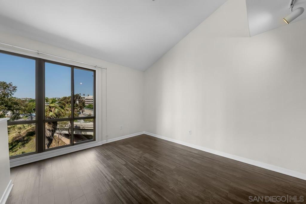 1501 Front St - photo 16