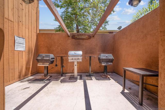 5910 Rancho Mission Rd, San Diego CA: https://media.crmls.org/mediaz/6f24464b-4651-42ad-a5f7-f238099207c3.jpg