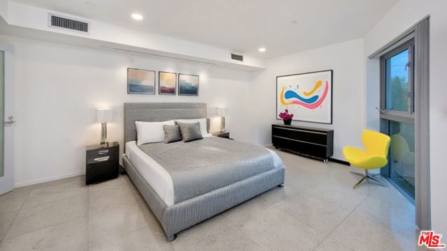 1169 Loma Linda Drive, Beverly Hills CA: https://media.crmls.org/mediaz/6f258436-2d17-430d-a0fb-70af5287fafa.jpg