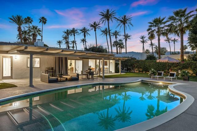 75322 Desert Park Drive, Indian Wells CA: https://media.crmls.org/mediaz/6f259b38-32a9-4f5f-84b7-a977b974f663.jpg