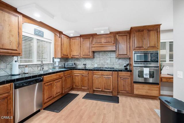 2438 Captains Walk, Bradley CA: https://media.crmls.org/mediaz/6f25a3cf-f9dc-4707-842c-8bb477fd6bab.jpg