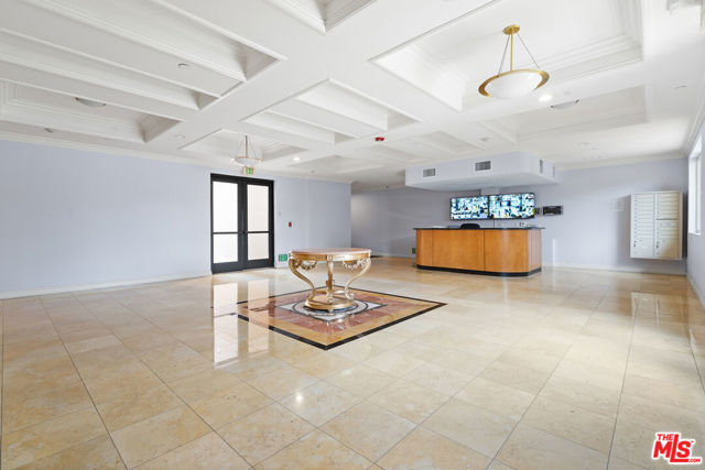 4848 Wilshire Boulevard, Los Angeles CA: https://media.crmls.org/mediaz/6f265d23-ca9e-4877-b45e-3be0d504970b.jpg